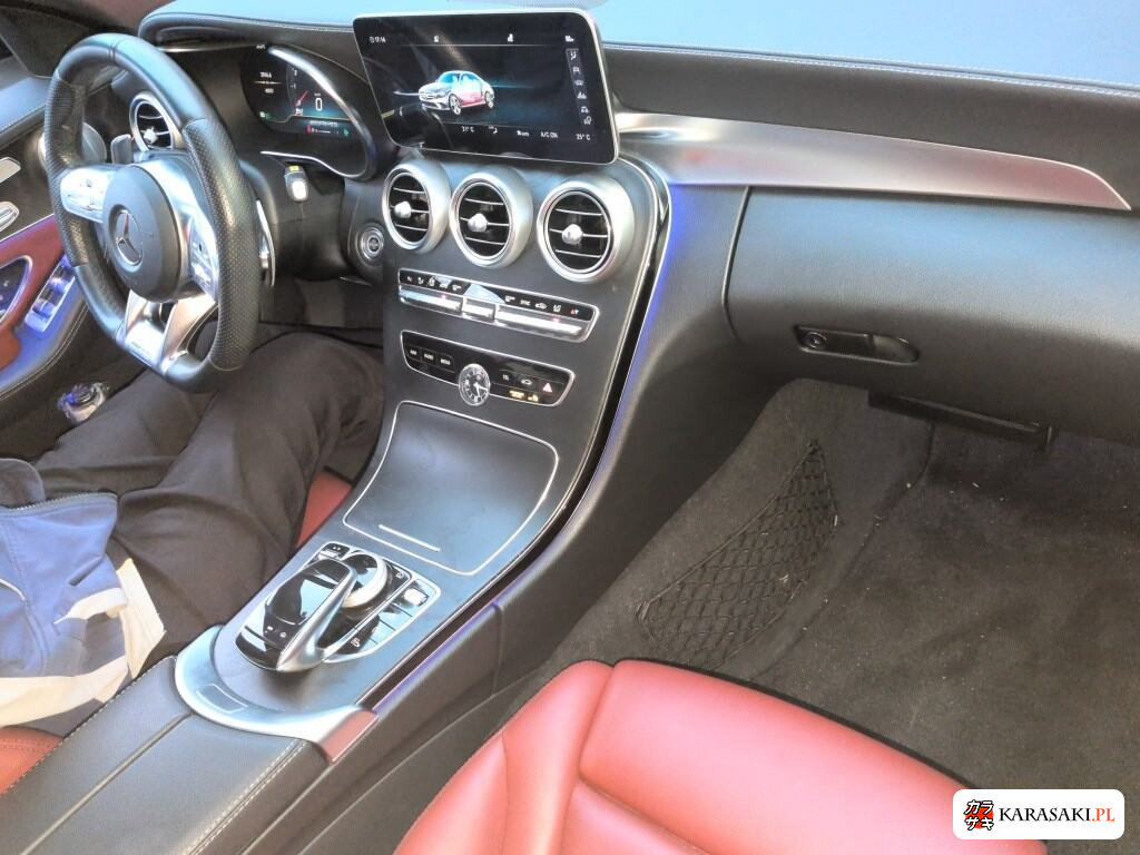 Mercedes-AMG C-Class 2019 z aukcji japońskiej