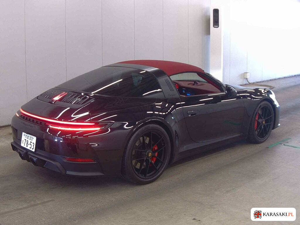 Porsche 911 2025 z aukcji japońskiej