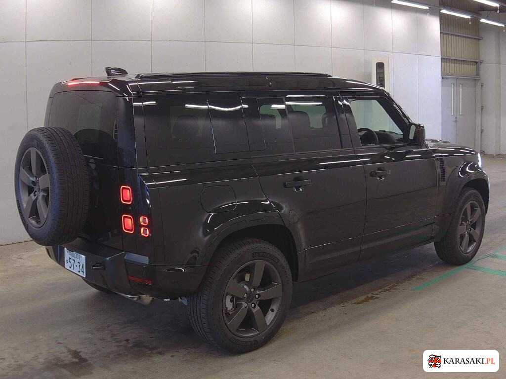 Land Rover Defender 2026 z aukcji japońskiej