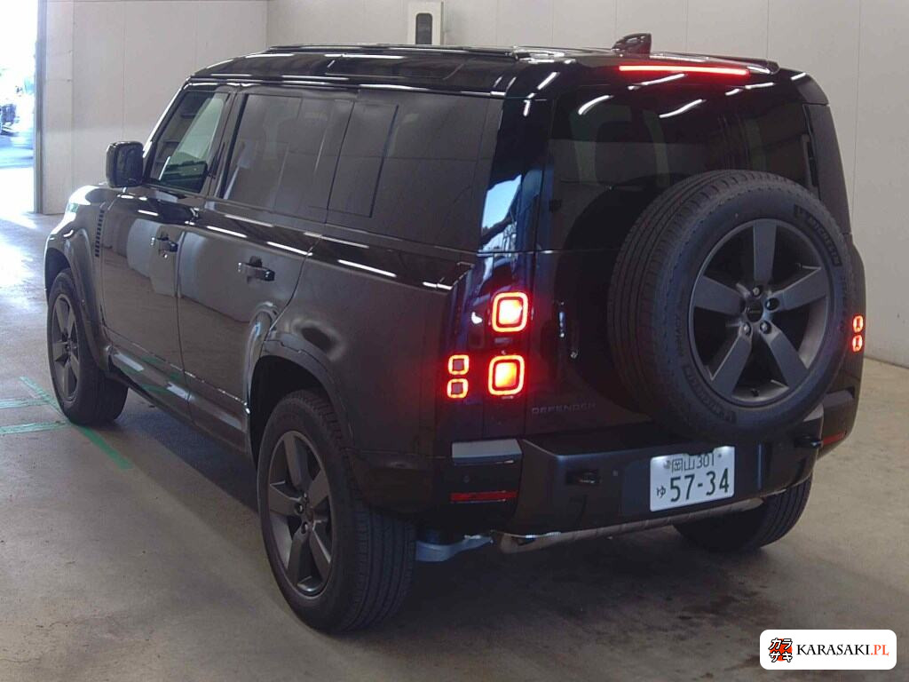 Land Rover Defender 2026 z aukcji japońskiej