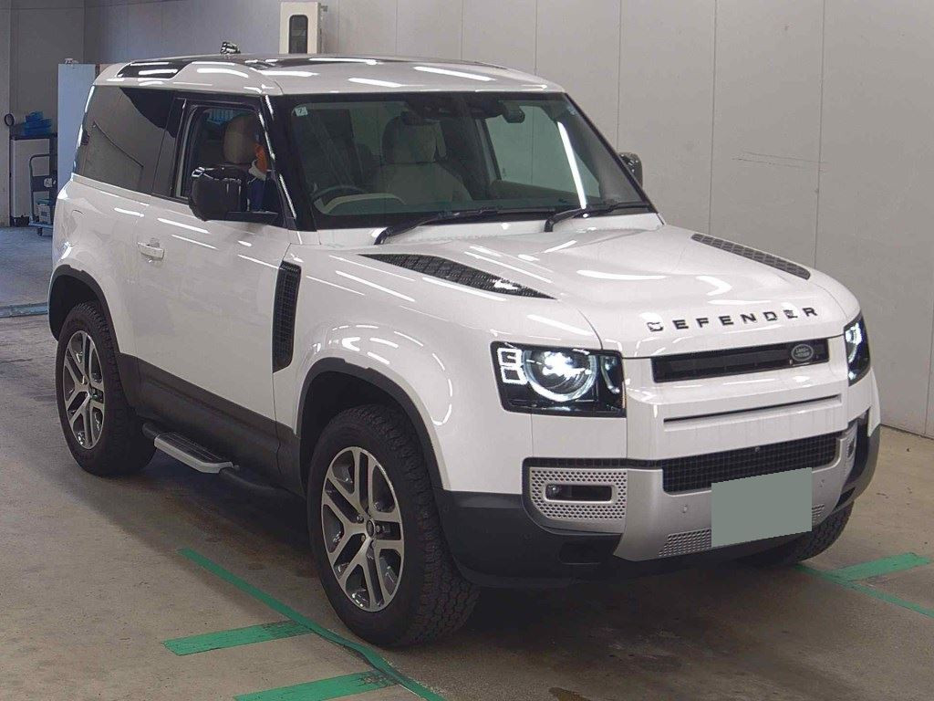Land Rover Defender 2022 z aukcji japońskiej