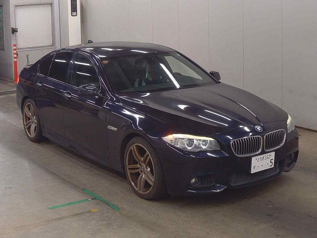 BMW 5 Series 2012 z aukcji japońskiej