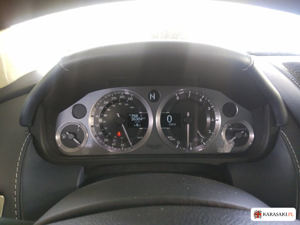 Aston Martin V8 Vantage 2008 z aukcji japońskiej