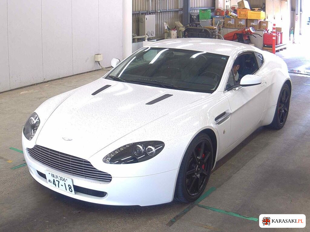 Aston Martin V8 Vantage 2008 z aukcji japońskiej