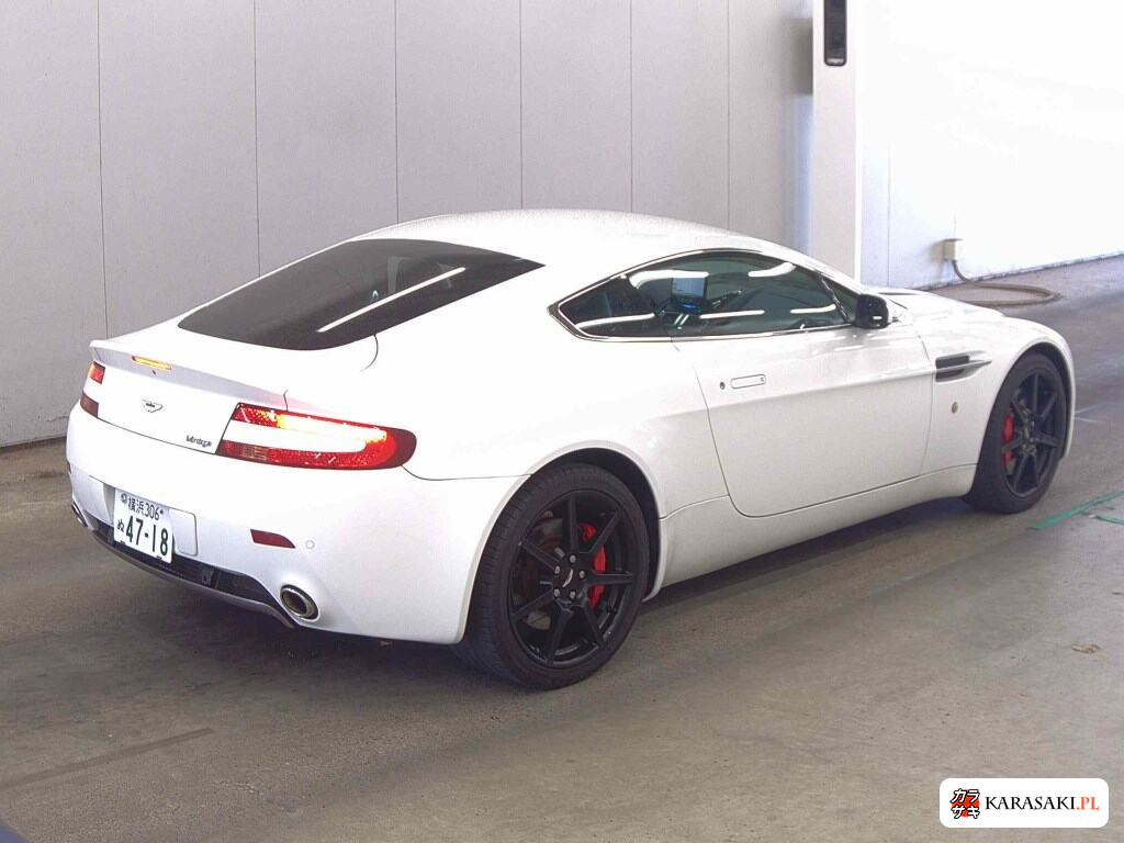 Aston Martin V8 Vantage 2008 z aukcji japońskiej
