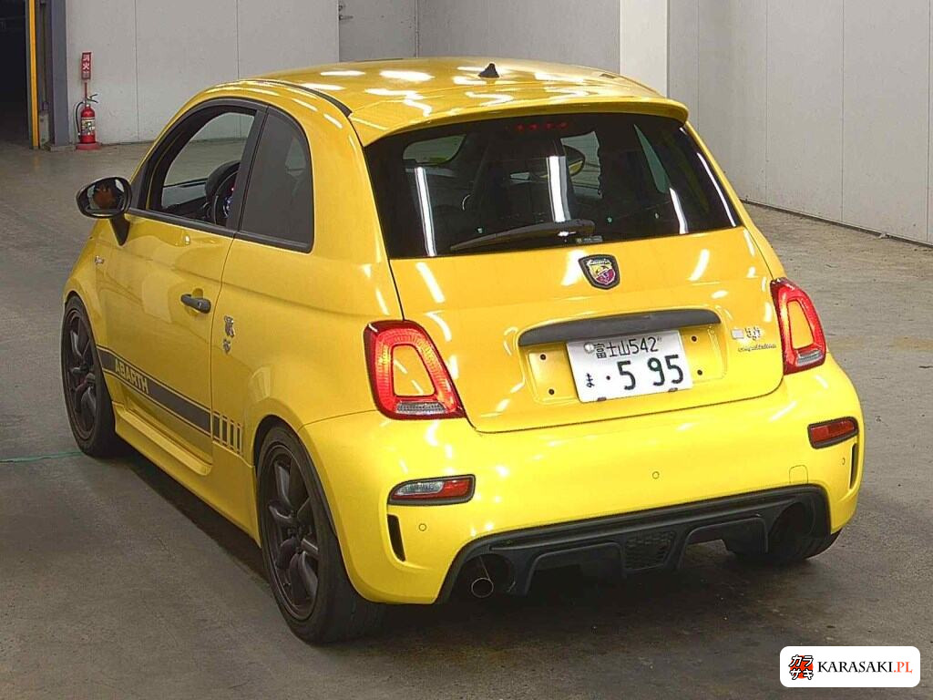 Abarth 595 2017 z aukcji japońskiej
