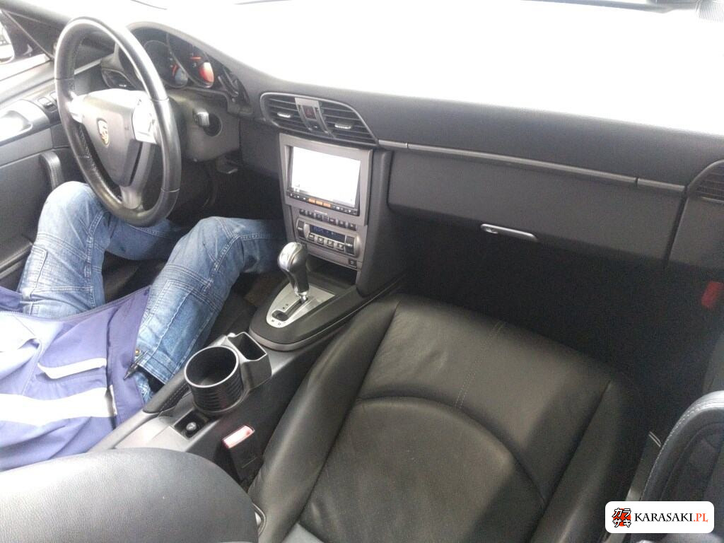 Porsche 911 2005 z aukcji japońskiej