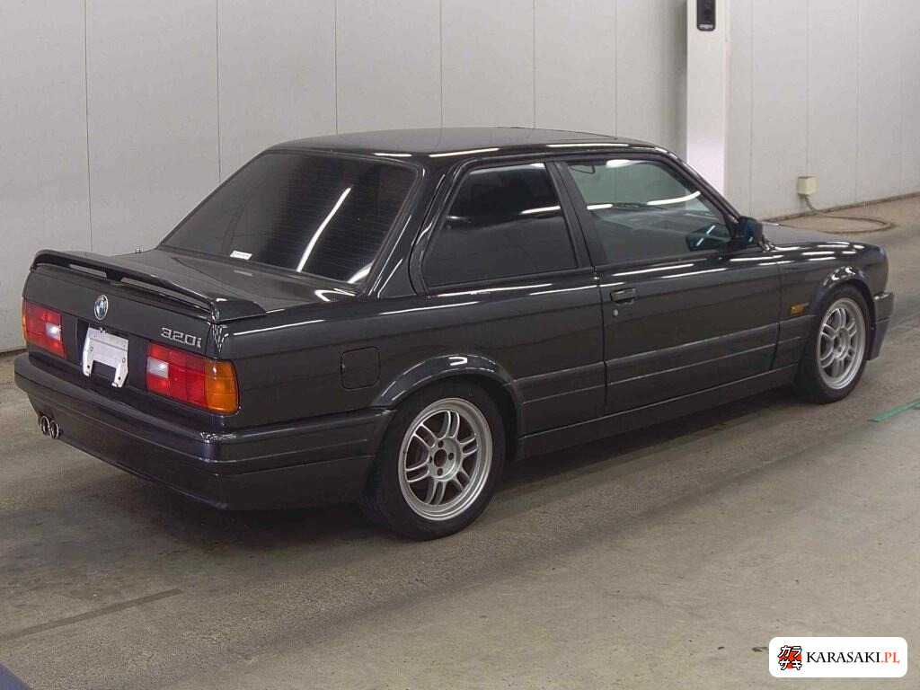 BMW 3 Series 1988 z aukcji japońskiej