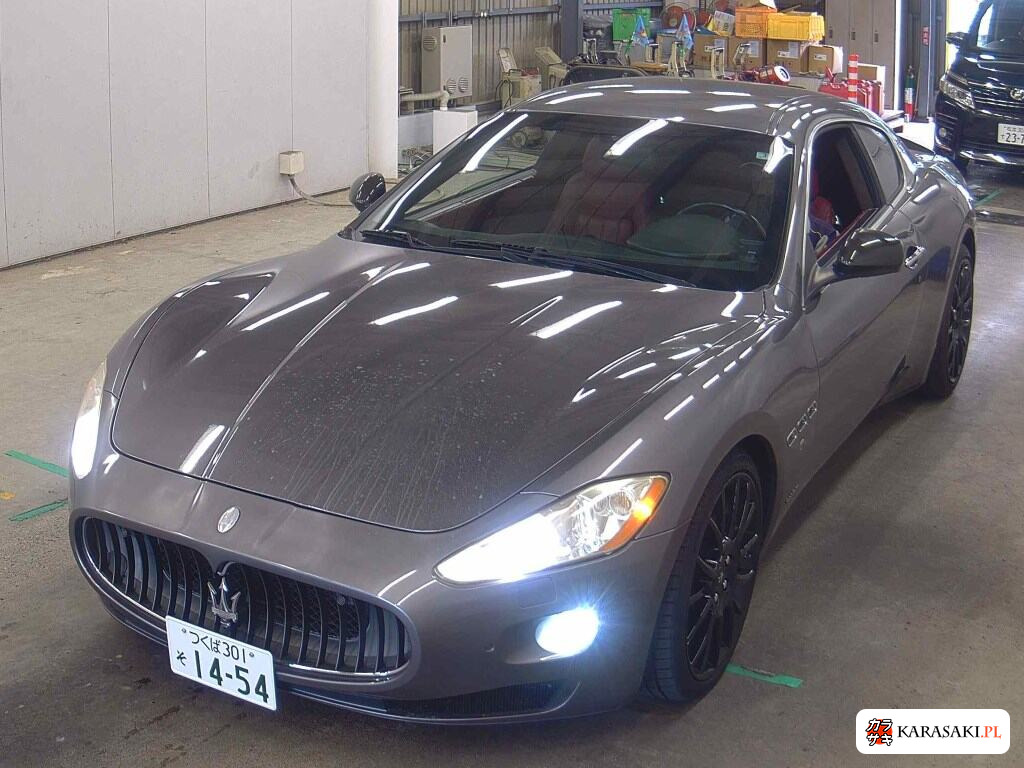 Maserati Granturismo 2010 z aukcji japońskiej