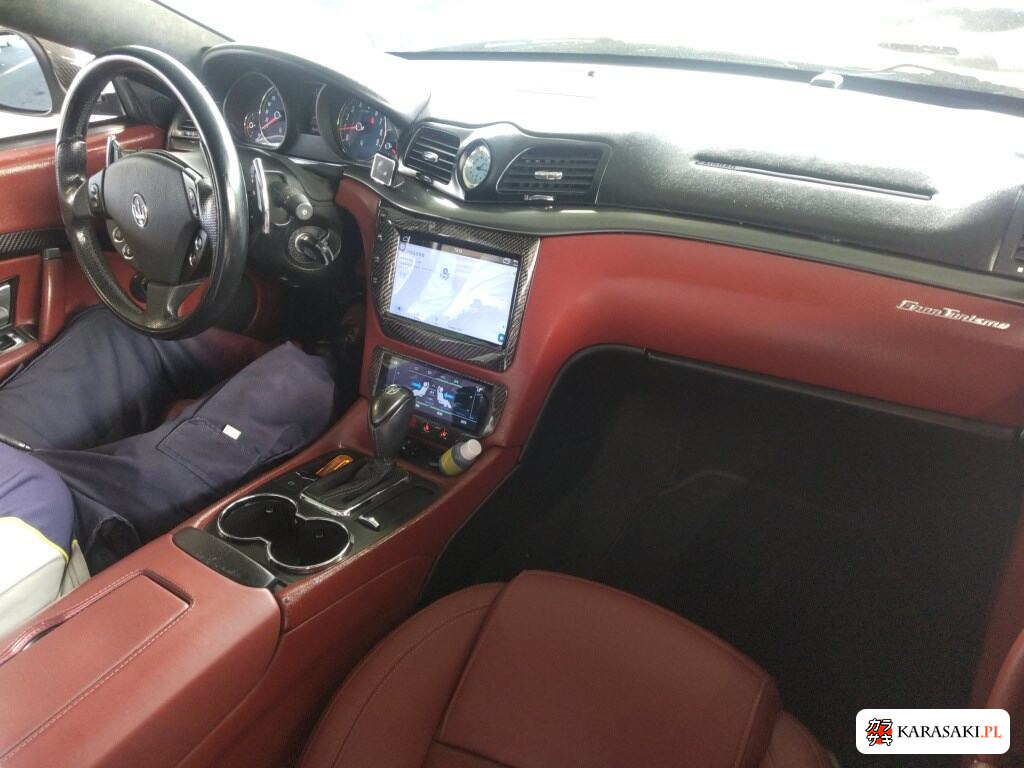 Maserati Granturismo 2010 z aukcji japońskiej