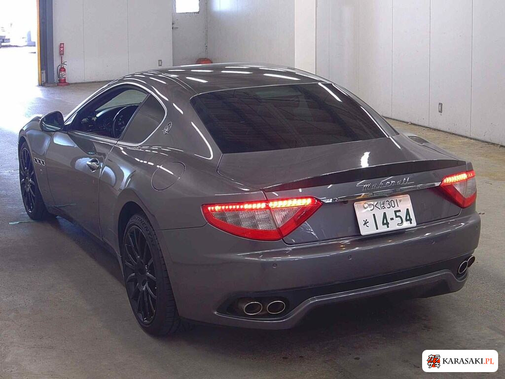 Maserati Granturismo 2010 z aukcji japońskiej