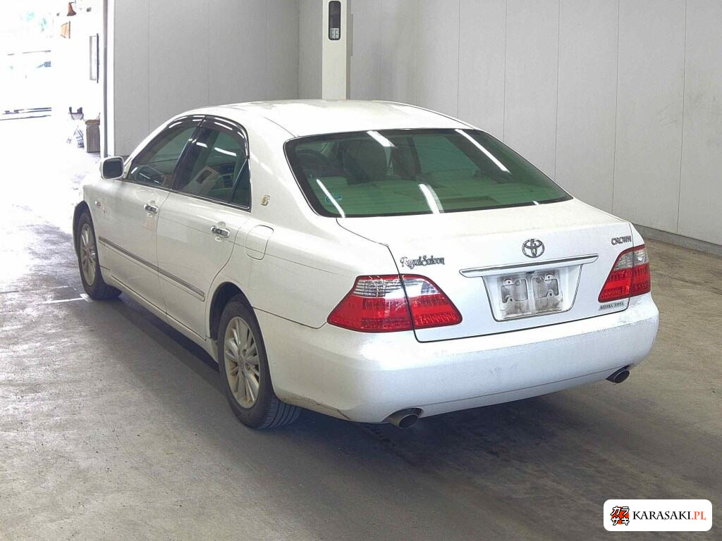 2005 Toyota Crown 4D Royal Saloon 2
