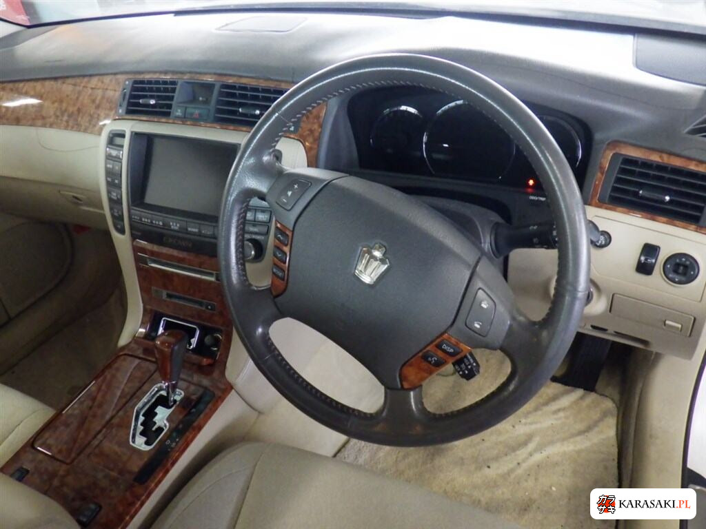 2005 Toyota Crown 4D Royal Saloon 5