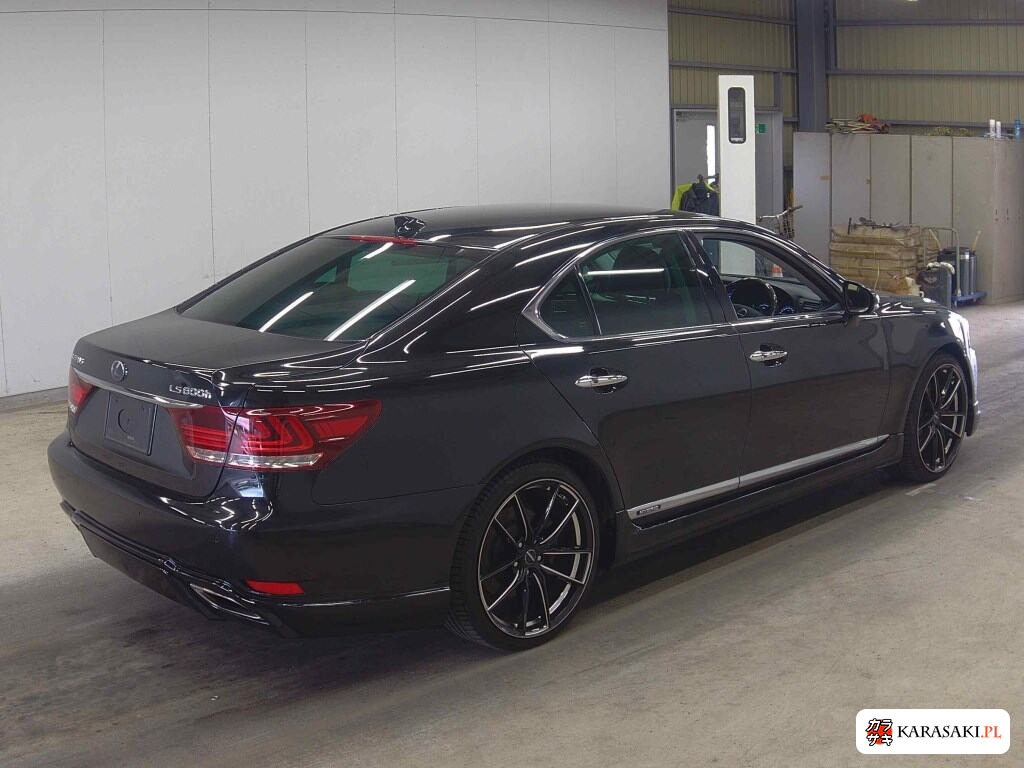 2013 Lexus LS 4WD LS600H Version C 4