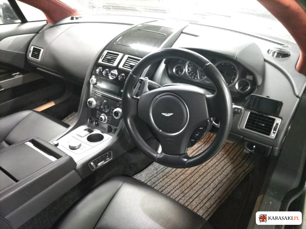Aston Martin Rapide 2011 z aukcji japońskiej