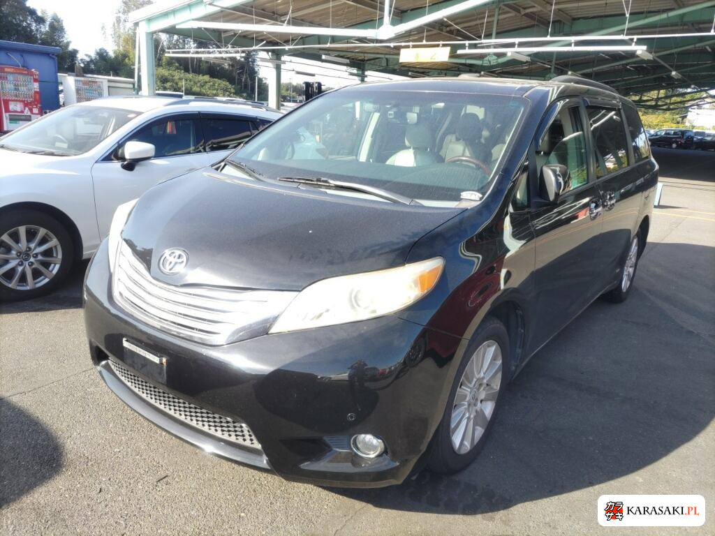America Toyota Sienna 2014 z aukcji japońskiej