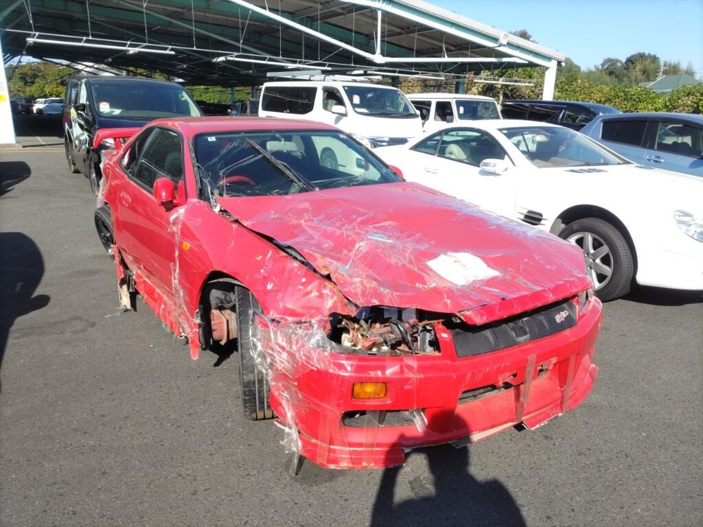 Nissan Skyline 1998 z aukcji japońskiej