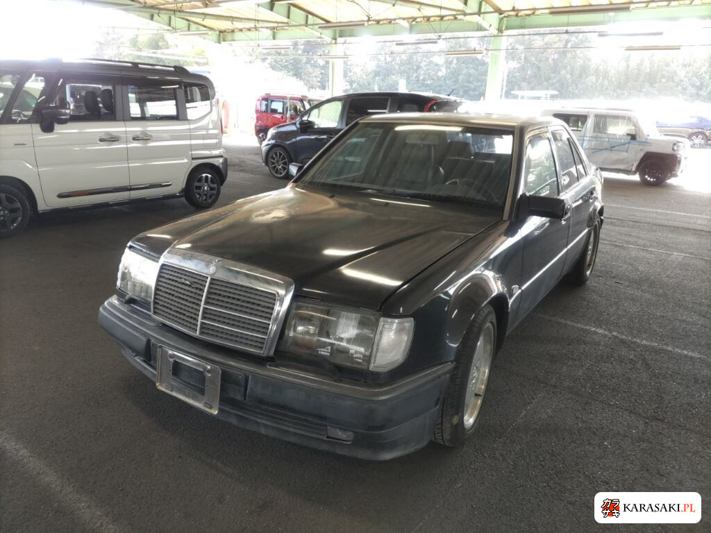 Mercedes-Benz E-Class 1998 z aukcji japońskiej