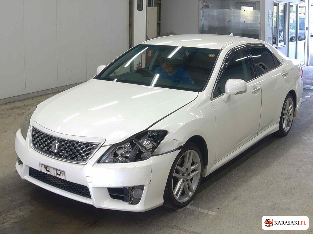 2011 Toyota Crown 4D Athlete 3