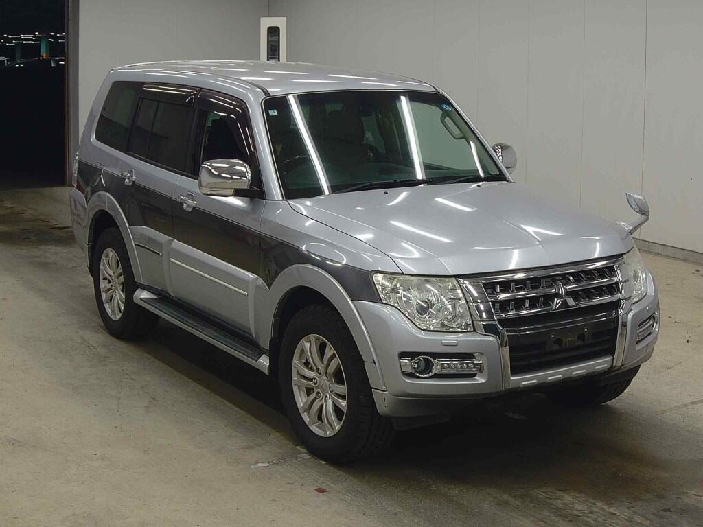 Mitsubishi Pajero 2015 z aukcji japońskiej