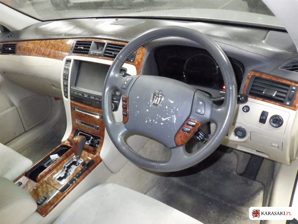 2005 Toyota Crown 4D Royal Saloon 5