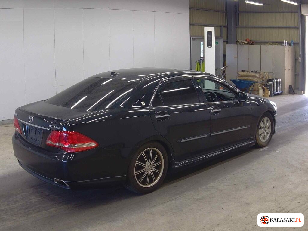 Toyota Crown 4D Athlete 4