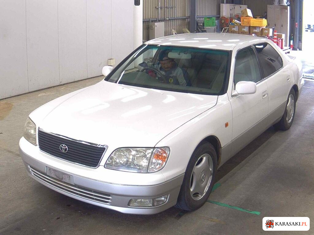 Toyota Celsior 1999 z aukcji japońskiej