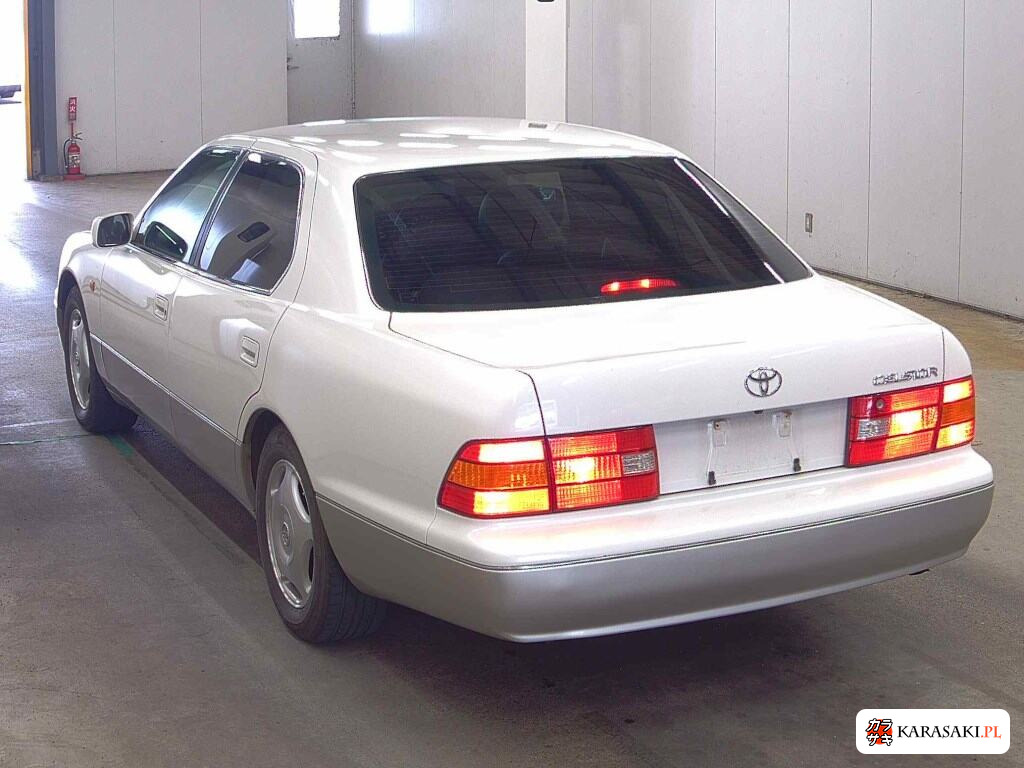 Toyota Celsior 1999 z aukcji japońskiej