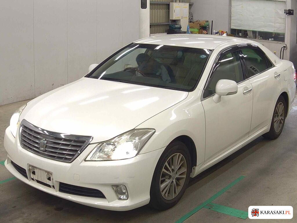 2012 Toyota Crown 4D Royal Saloon 3