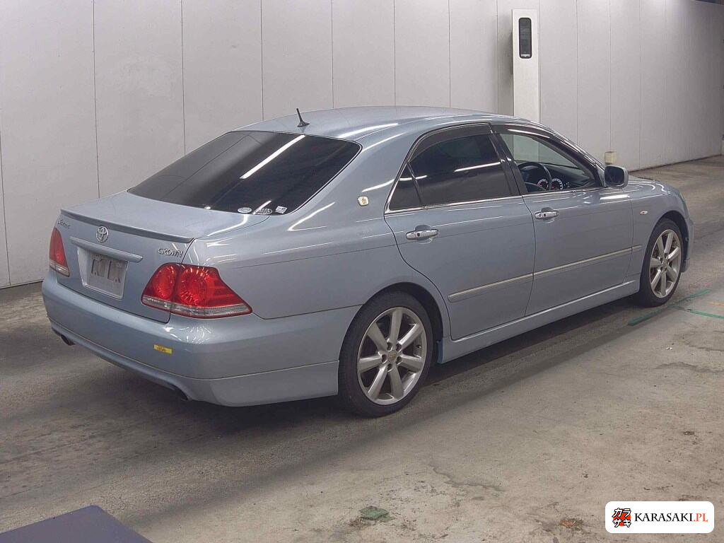 2004 Toyota Crown 4D Athlete G Package 4
