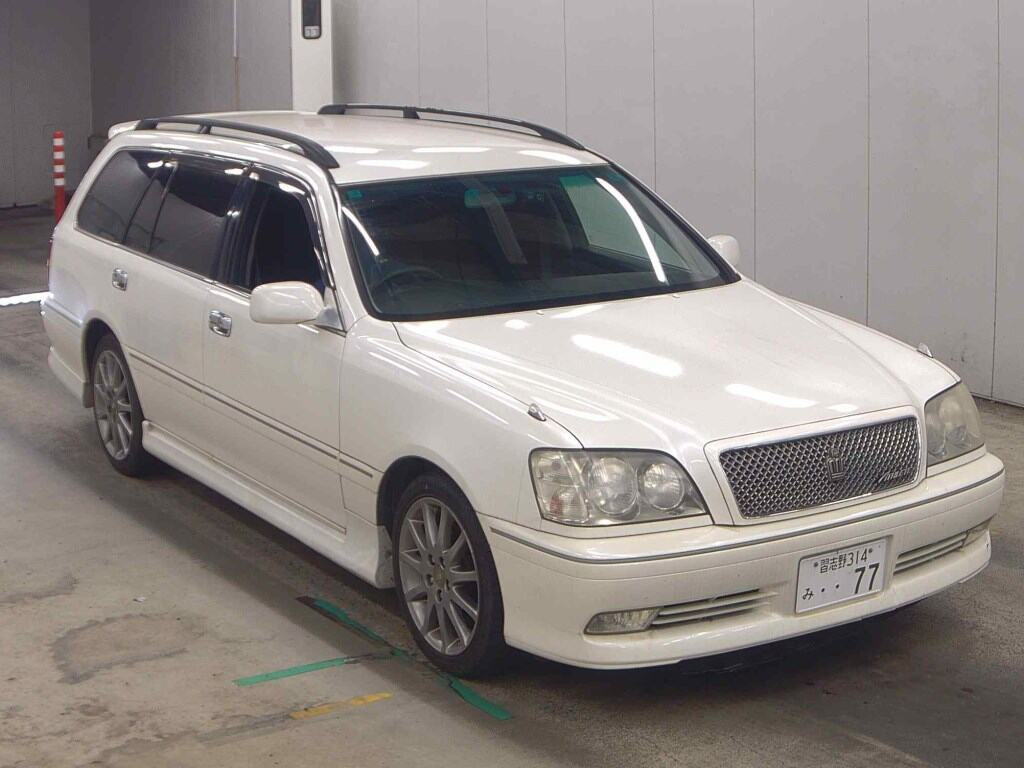 Toyota Crown Estate 2002 z aukcji japońskiej