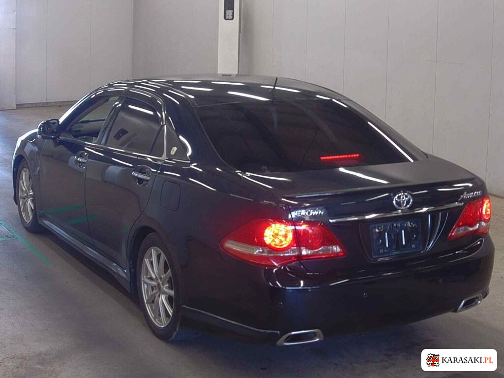 2008 Toyota Crown 4D 2