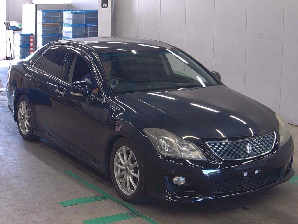 Toyota Crown 2008 z aukcji japońskiej