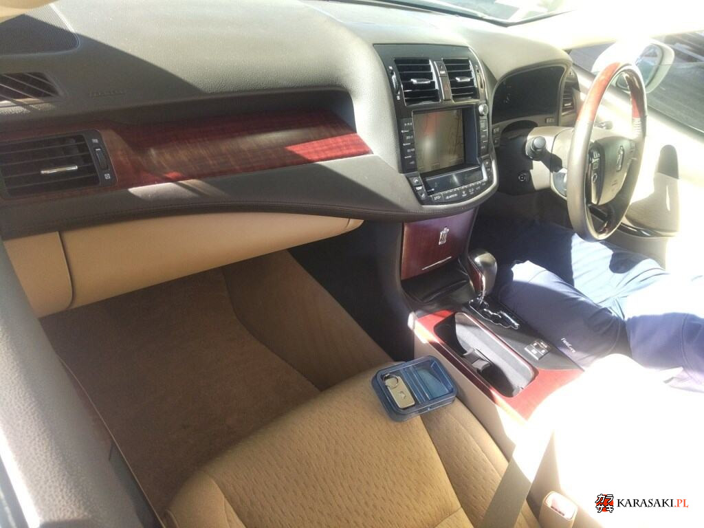 2009 Toyota Crown 4D Royal Saloon 5