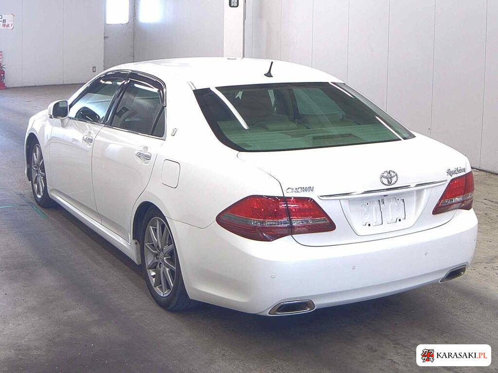 2009 Toyota Crown 4D Royal Saloon 2