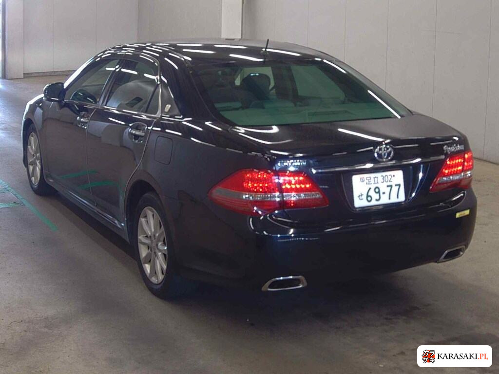 2009 Toyota Crown 4D Royal Saloon Navi Package 2