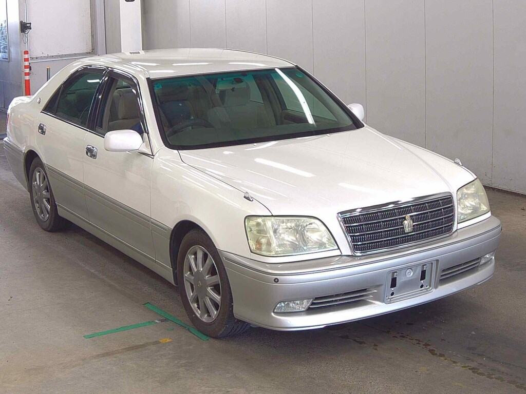 Toyota Crown 2003 z aukcji japońskiej