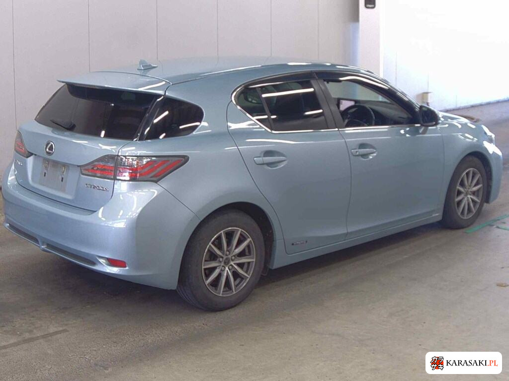 2011 Lexus CT CT200H 4