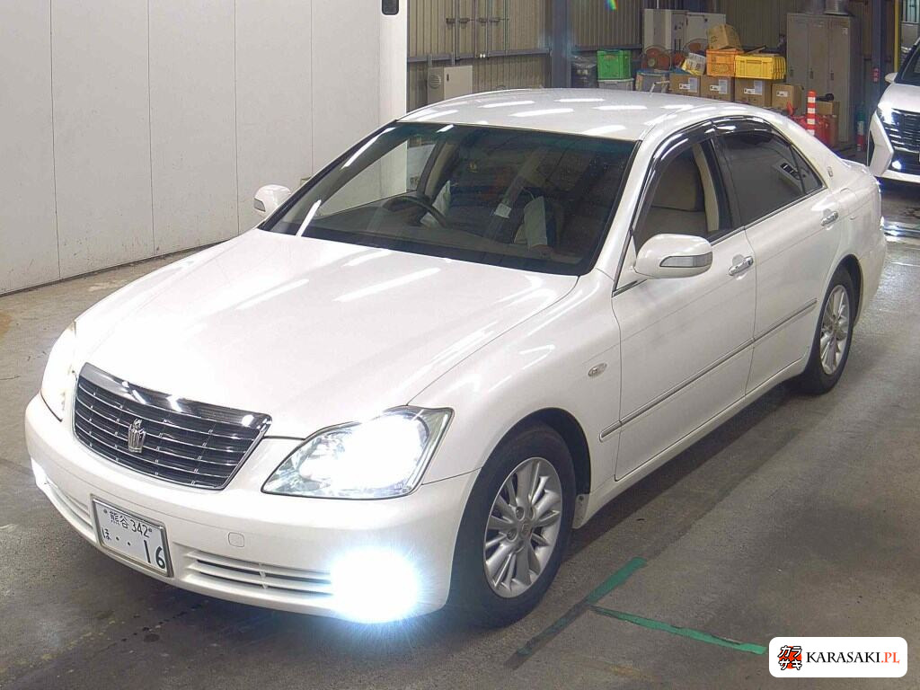 2004 Toyota Crown 4D Royal Saloon 3