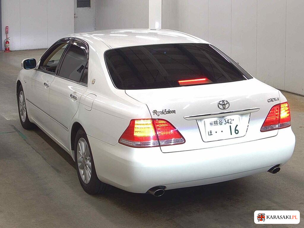 2004 Toyota Crown 4D Royal Saloon 2