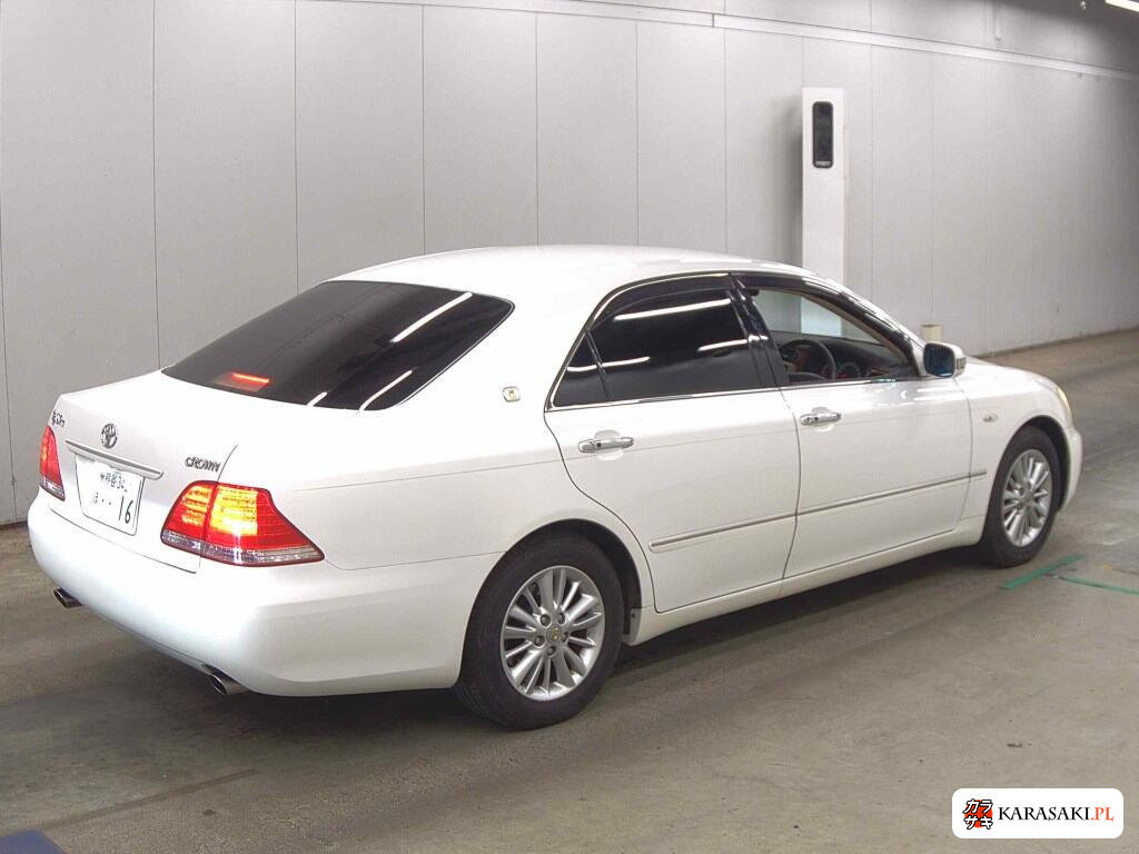 2004 Toyota Crown 4D Royal Saloon 4
