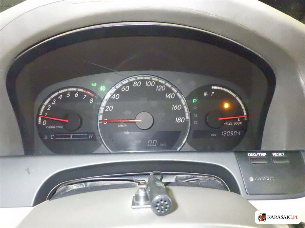 2004 Toyota Crown 4D Royal Saloon 6