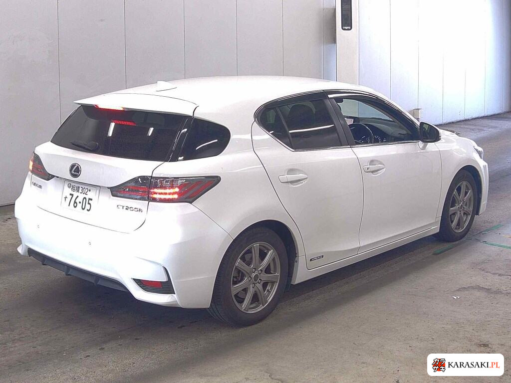 2014 Lexus CT CT200H Version L 4