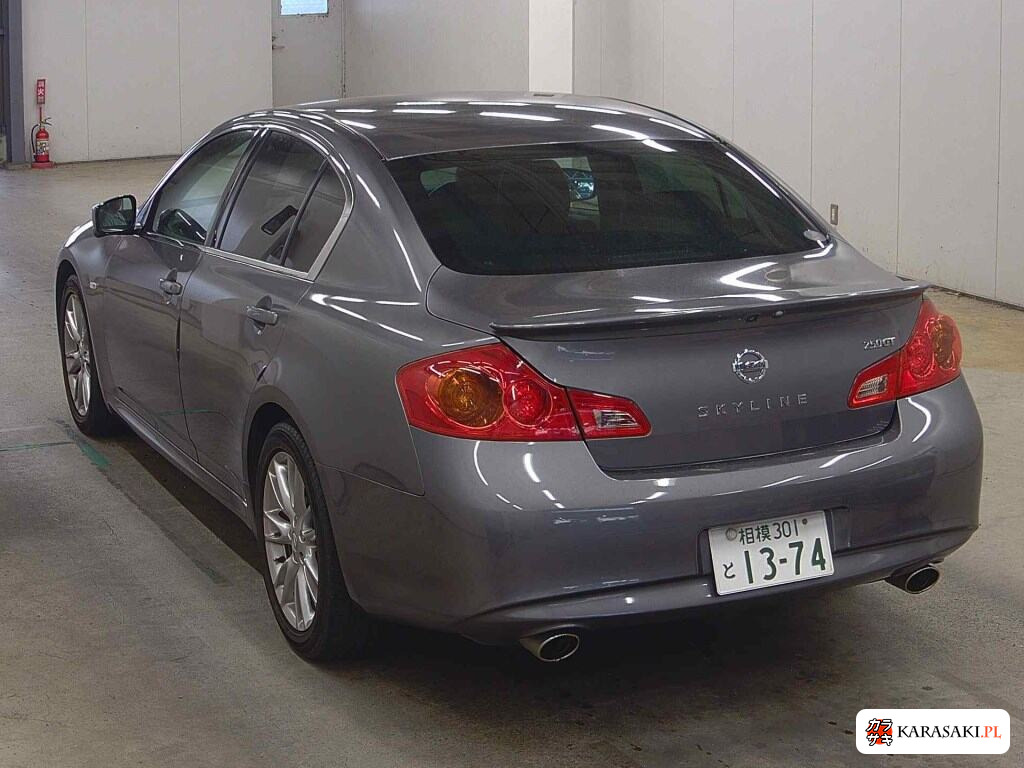 Nissan Skyline 2010 z aukcji japońskiej