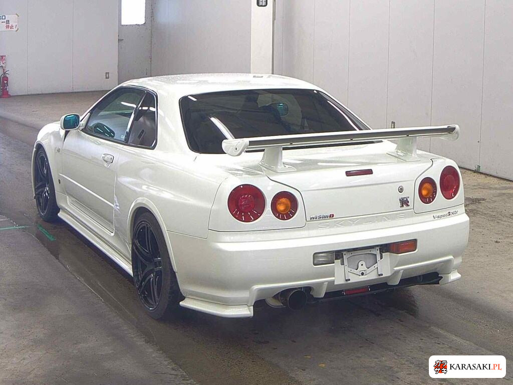 Nissan Skyline 2001 z aukcji japońskiej
