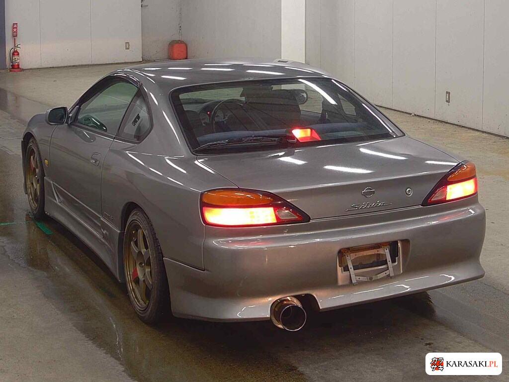 Nissan Silvia 1999 z aukcji japońskiej
