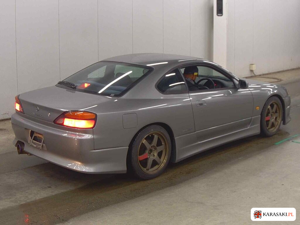 Nissan Silvia 1999 z aukcji japońskiej