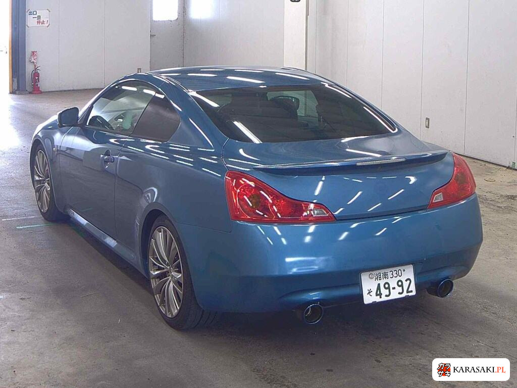 Nissan Skyline 2011 z aukcji japońskiej
