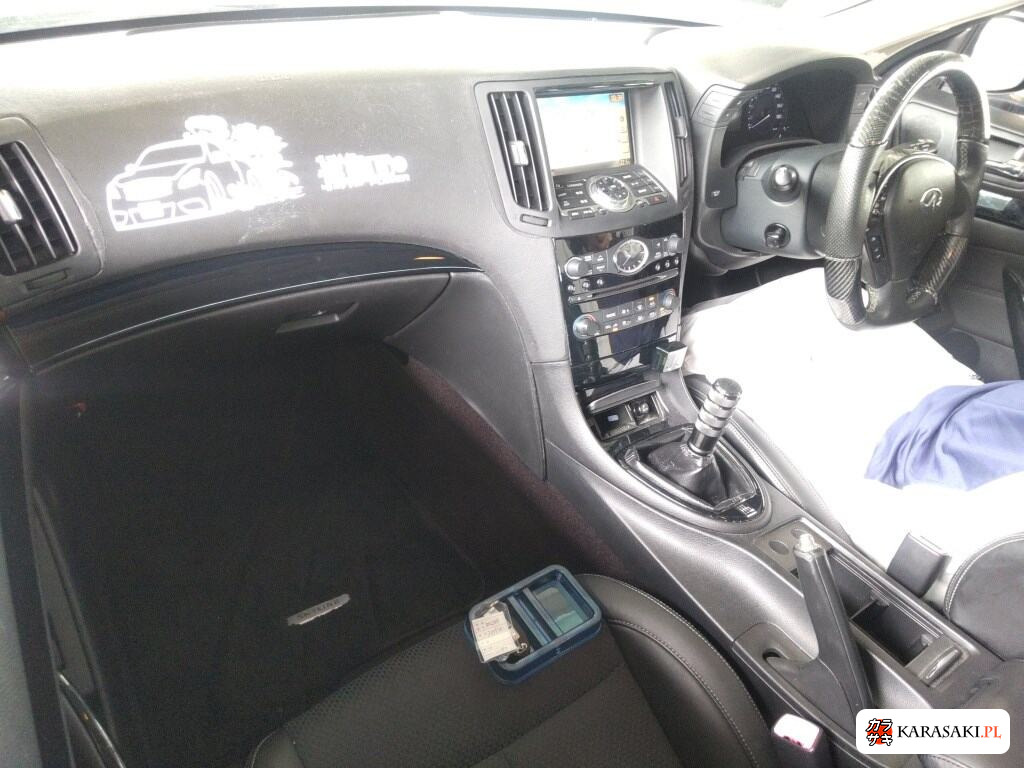 Nissan Skyline 2011 z aukcji japońskiej