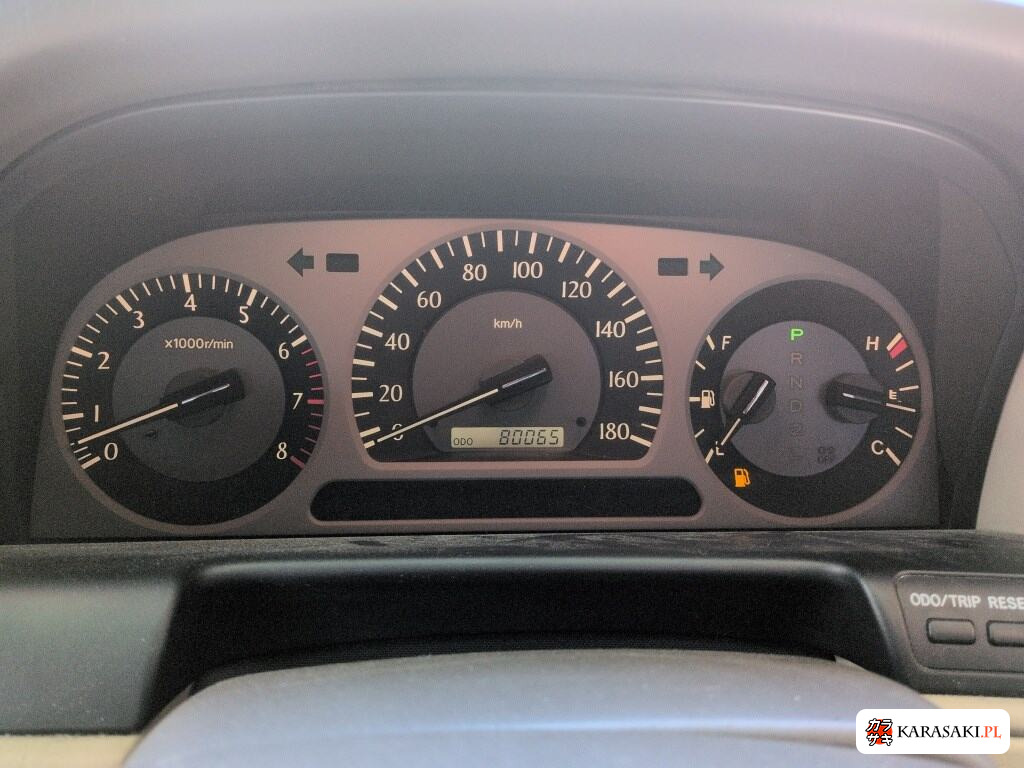 Toyota Crown 2001 z aukcji japońskiej
